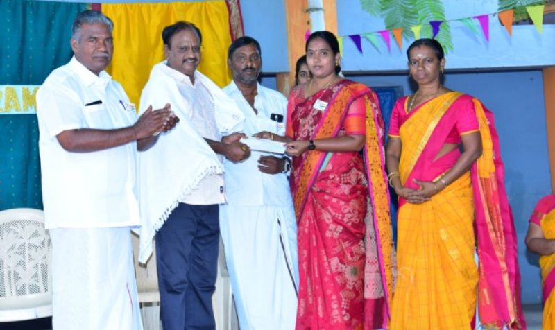 நிதி உதவி